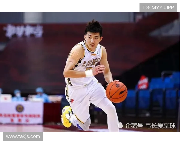 许利民:冷静应对失误,提升比赛决策 许利民:冷静应对失误,提升比赛决策